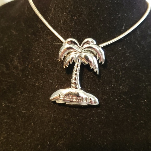 Jewelry - Palm Tree Necklace